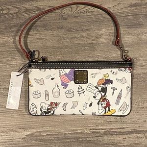 Food and wine Disney 2018 wristlet